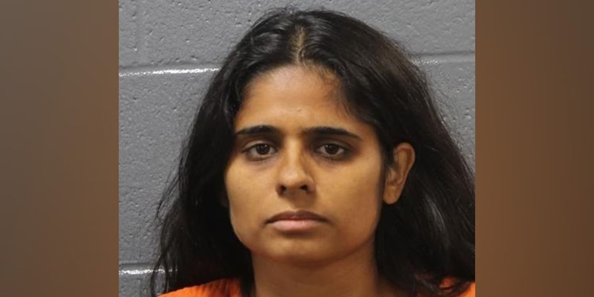 NextImg:Doctor 'smothered' her daughter, 4, before 'staging death as drowning'