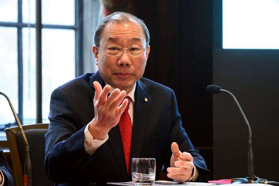 Dr. Shoo Lee, especialista em Letby