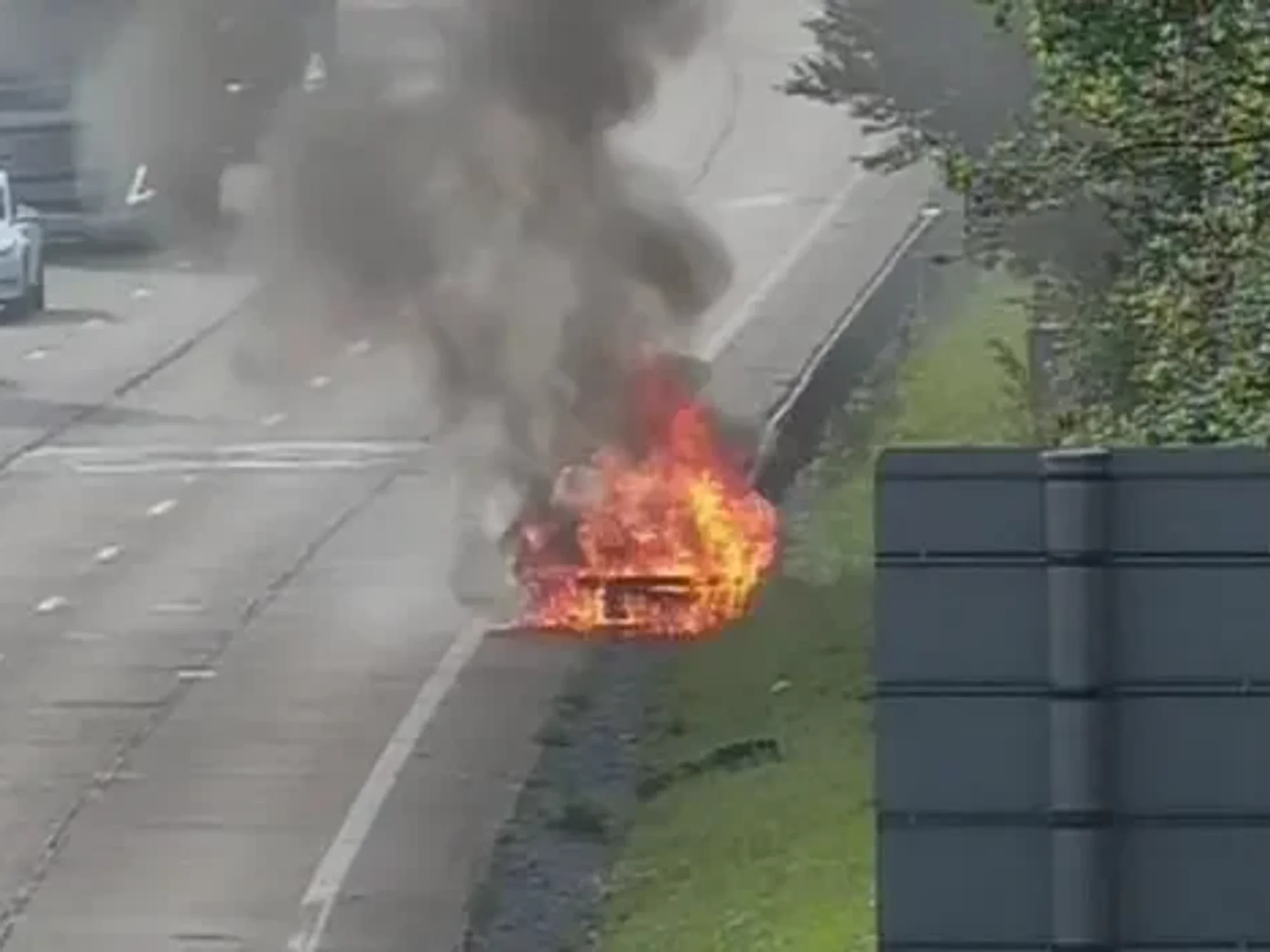 Drivers are dealing with delays on the M25 this morning after a car fire