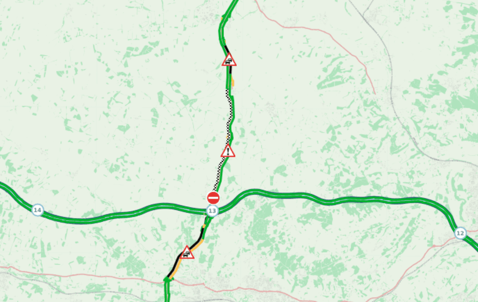 Drivers are still facing long delays on the A34 this morning \u200b