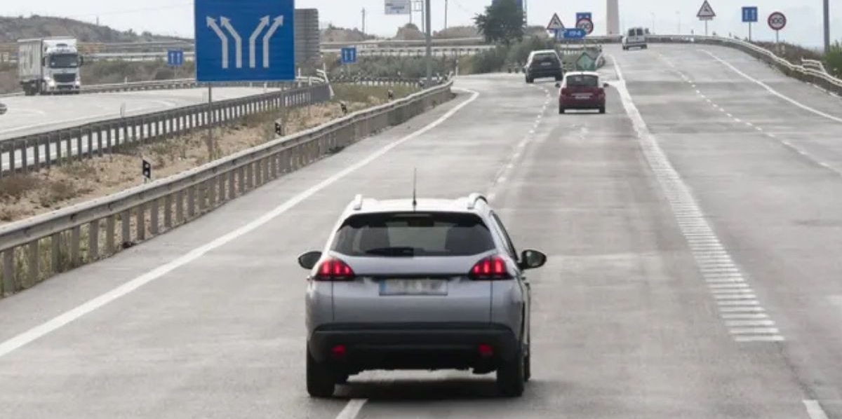 NextImg:British drivers face holiday nightmare as new road restrictions for tourists in Spain could cost £25 a day
