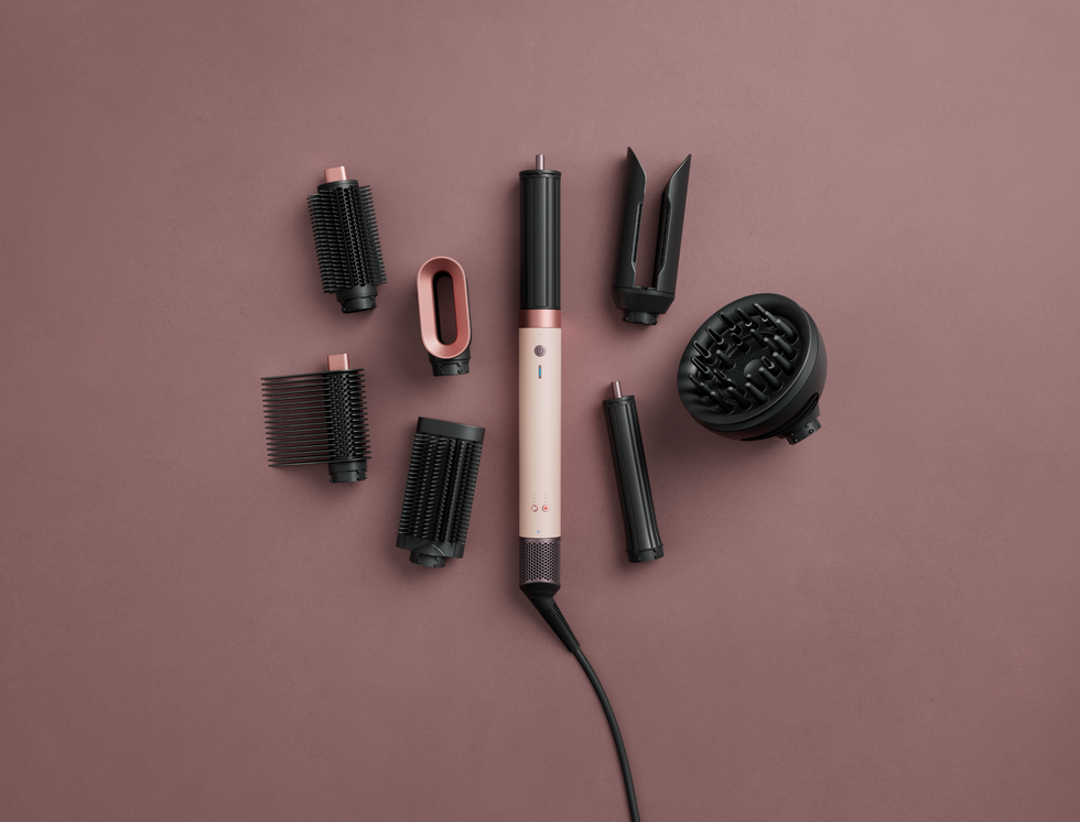 Dyson Airwrap i.d. multistyler in pink background