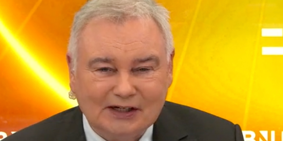 NextImg:'Grow a pair!' Eamonn Holmes lashes out at Keir Starmer after 'weak' announcement