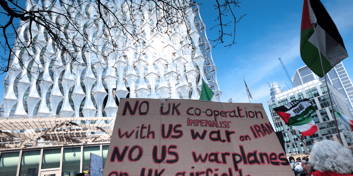 US Embassy in London capital advises Americans to use caution when visiting Jewish areas in Britain amid rise in antisemitism US Embassy in London capital advises Americans to use caution when visiting Jewish areas in Britain amid rise in antisemitism