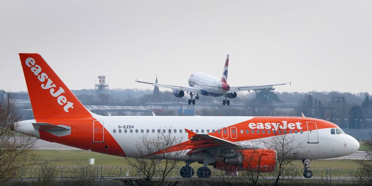 EasyJet flight en route to Edinburgh lands in Glasgow as airline says ‘it’s outside of our control’ EasyJet flight en route to Edinburgh lands in Glasgow as airline says ‘it’s outside of our control’