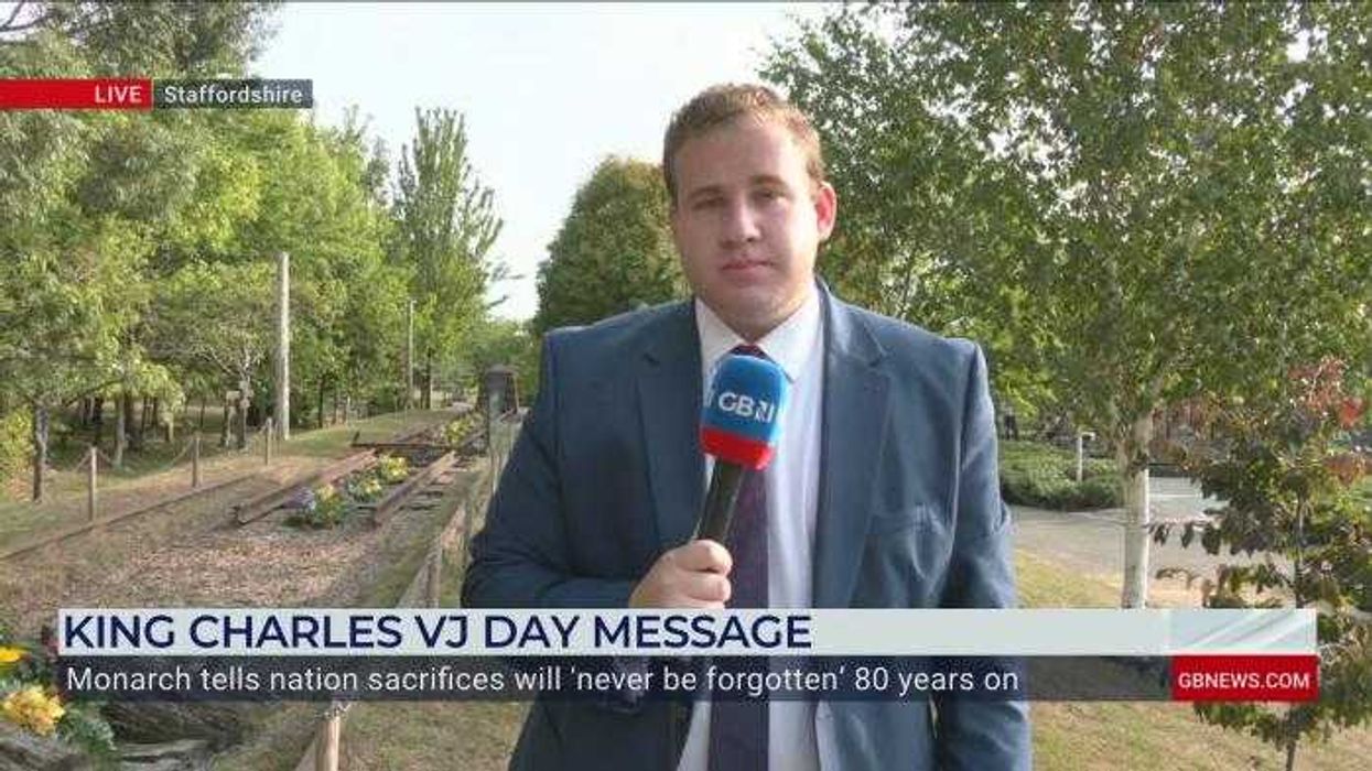 EasyJet flight makes emergency landing before police 'dragged passenger off' plane