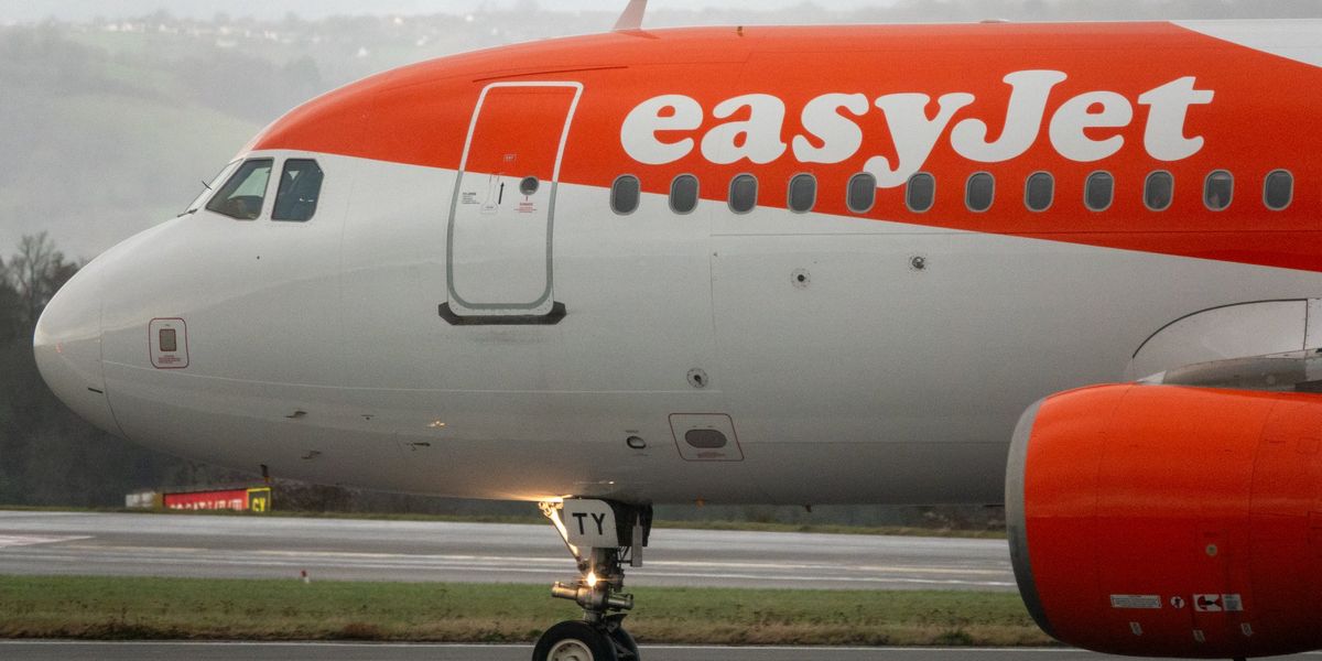 EasyJet flight struck by lightning moments after leaving Gatwick Airport EasyJet flight struck by lightning moments after leaving Gatwick Airport