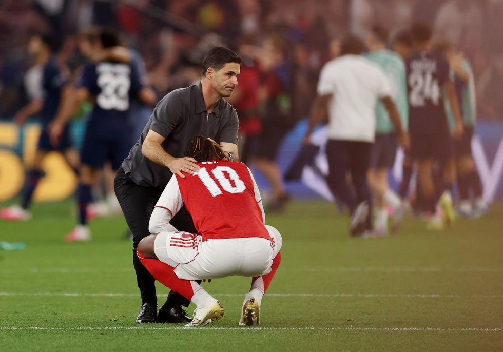 Eberechi Eze also missed in the penalty shootout for Arsenal against PSG