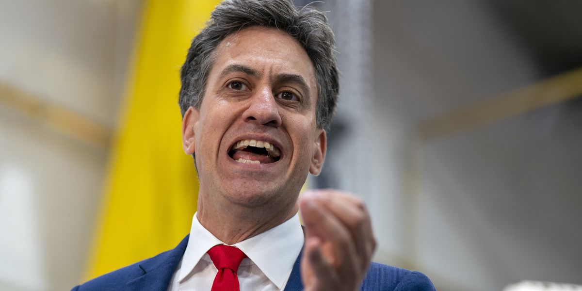 Labour’s latest eco plan branded ‘absurd’ as British families ‘face £400-a-year price hike’ Labour’s latest eco plan branded ‘absurd’ as British families ‘face £400-a-year price hike’