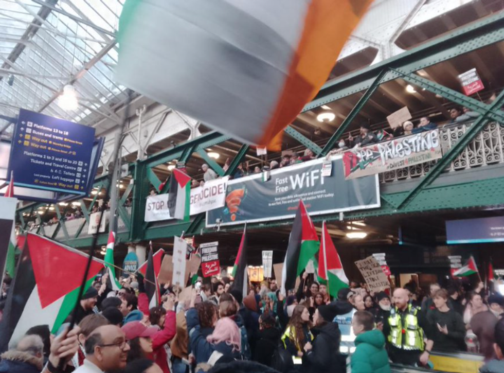 Edinburgh Waverly station during the protest