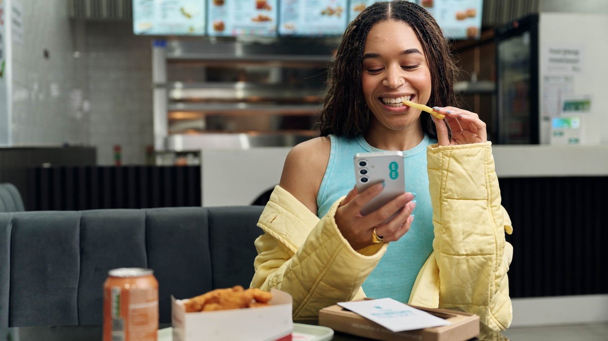 EE refurbished mobile