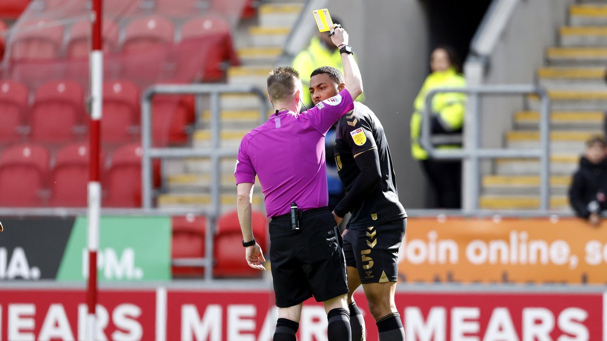 EFL referee