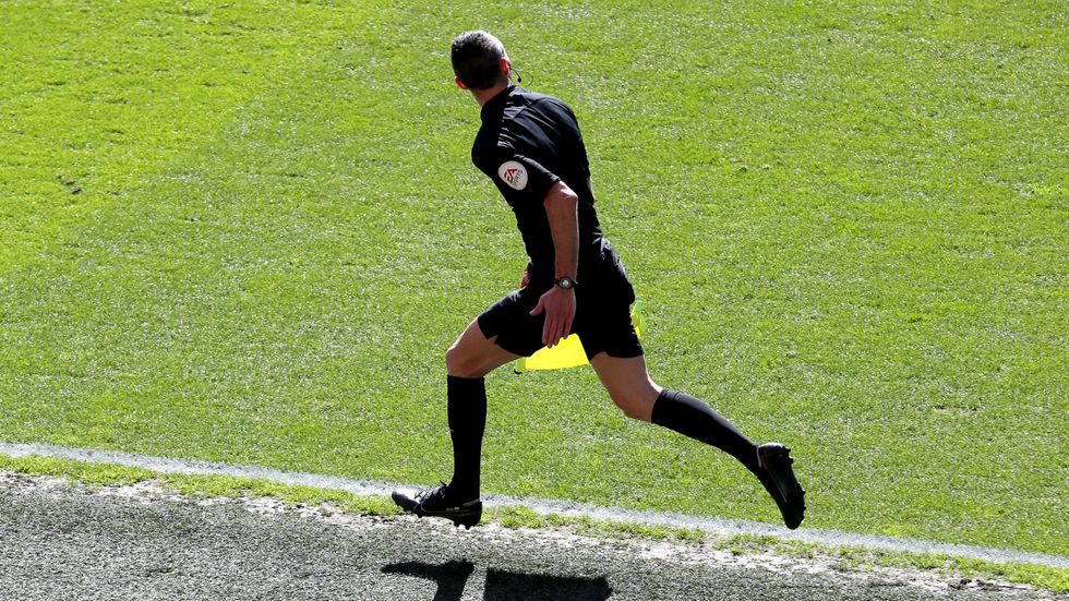 EFL referee