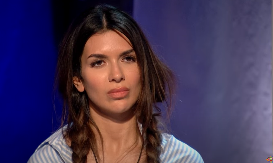 Ekin-Su C\u00fclc\u00fclo\u011flu