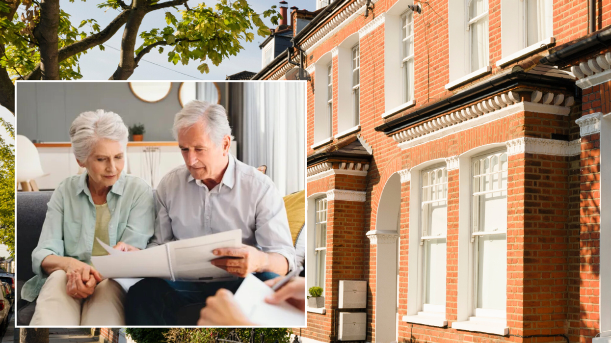 Elderly couple bills / houses