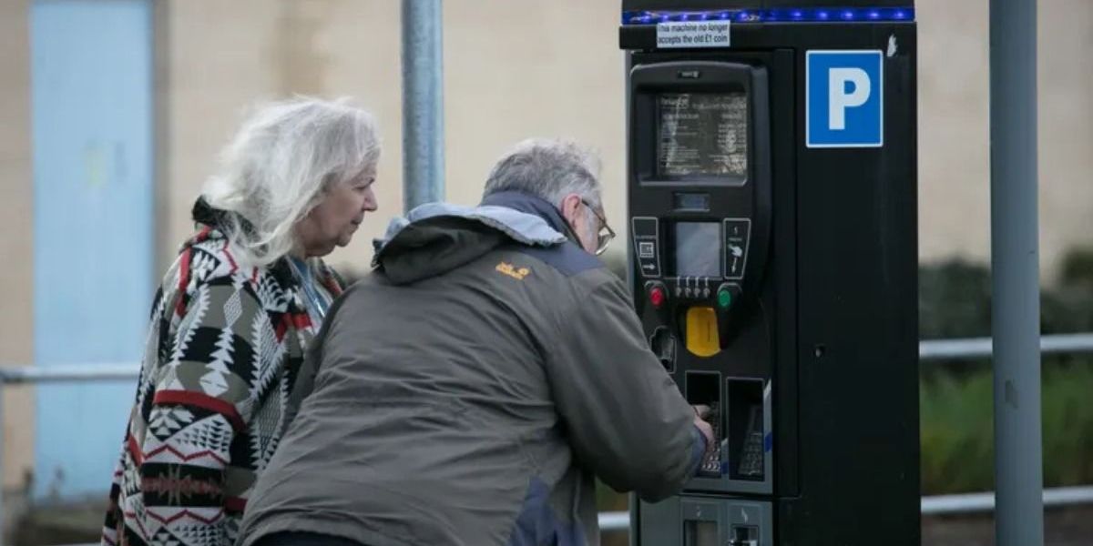 Parking: Millions of drivers demand return of cash as payment apps spark fury Parking: Millions of drivers demand return of cash as payment apps spark fury