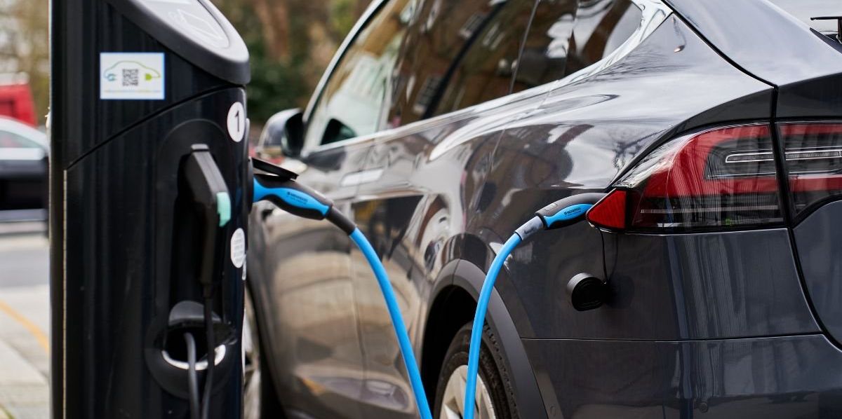 Electric car batteries last longer than expected as millions prepare to ditch petrol and diesel vehicles Electric car batteries last longer than expected as millions prepare to ditch petrol and diesel vehicles