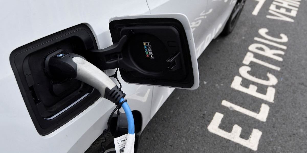 Electric car breakthrough could allow EVs to travel ‘more than 1,000km on a single charge’ Electric car breakthrough could allow EVs to travel ‘more than 1,000km on a single charge’