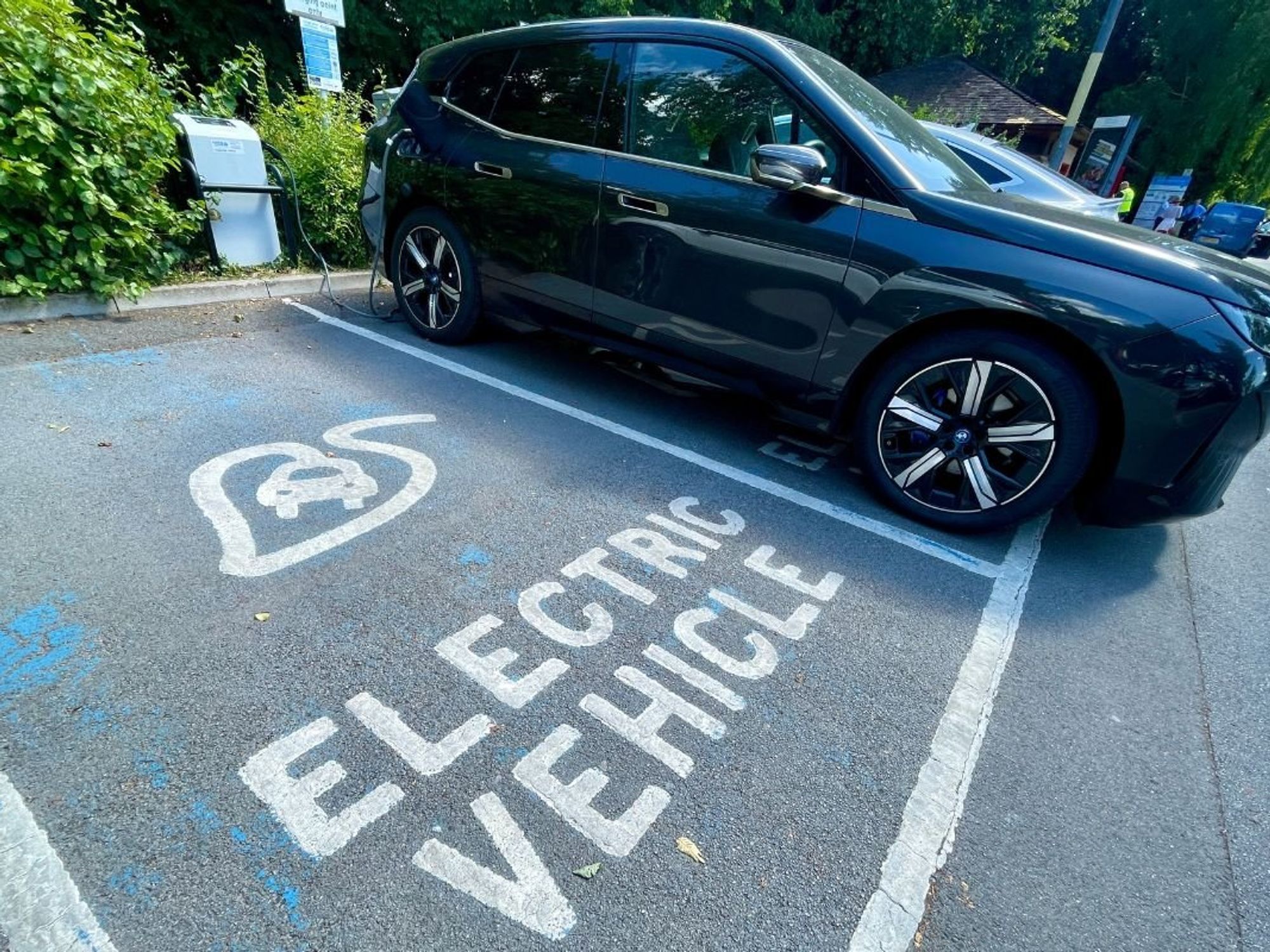 Electric vehicle charging