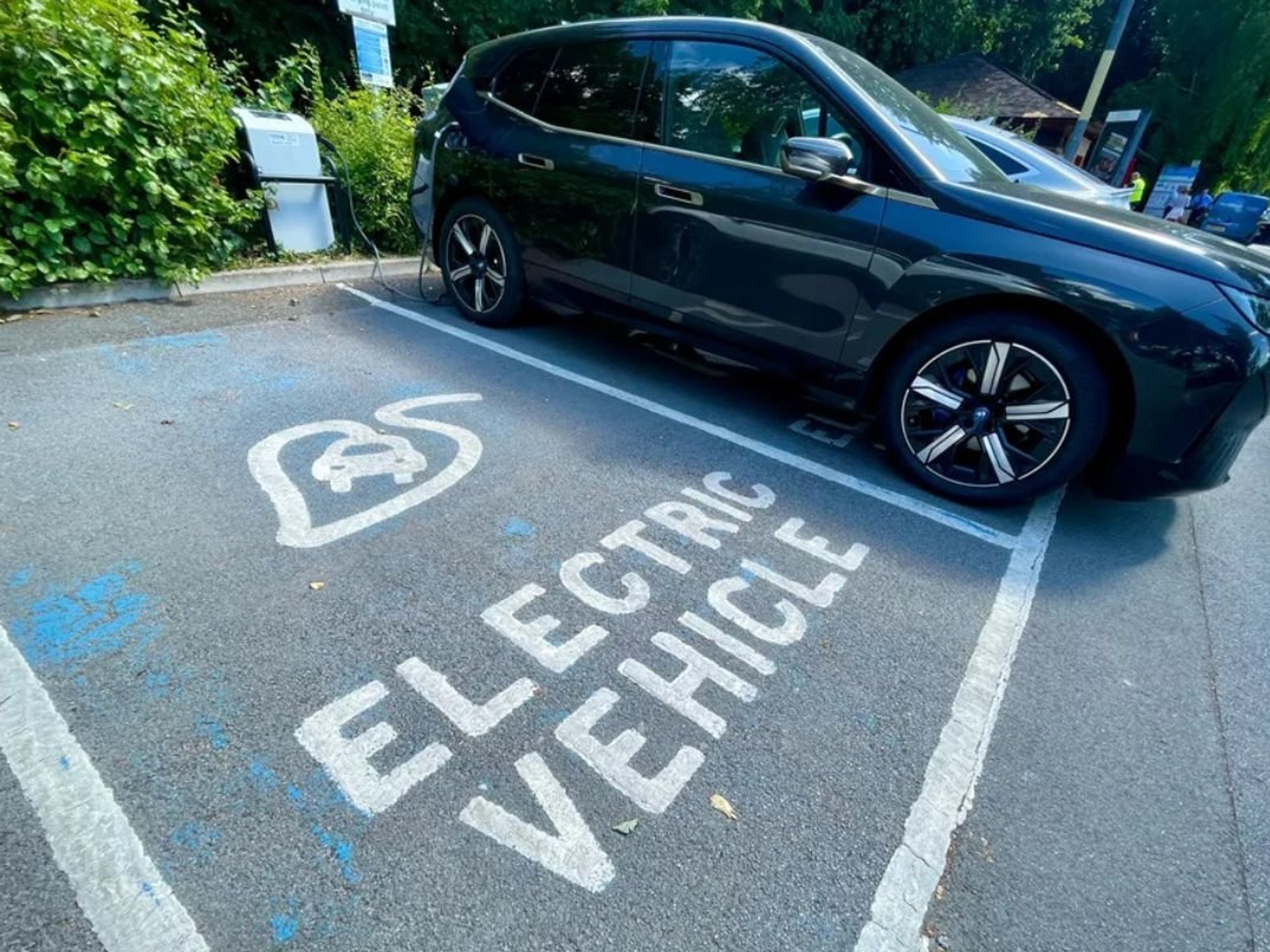 Electric vehicle charging