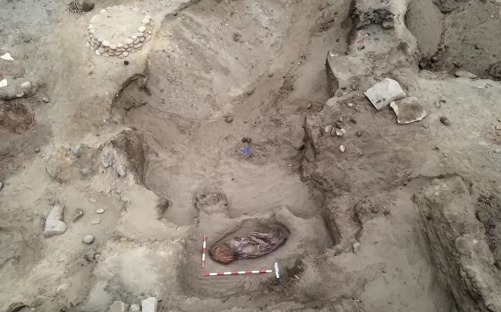 Elite woman dig in Peru