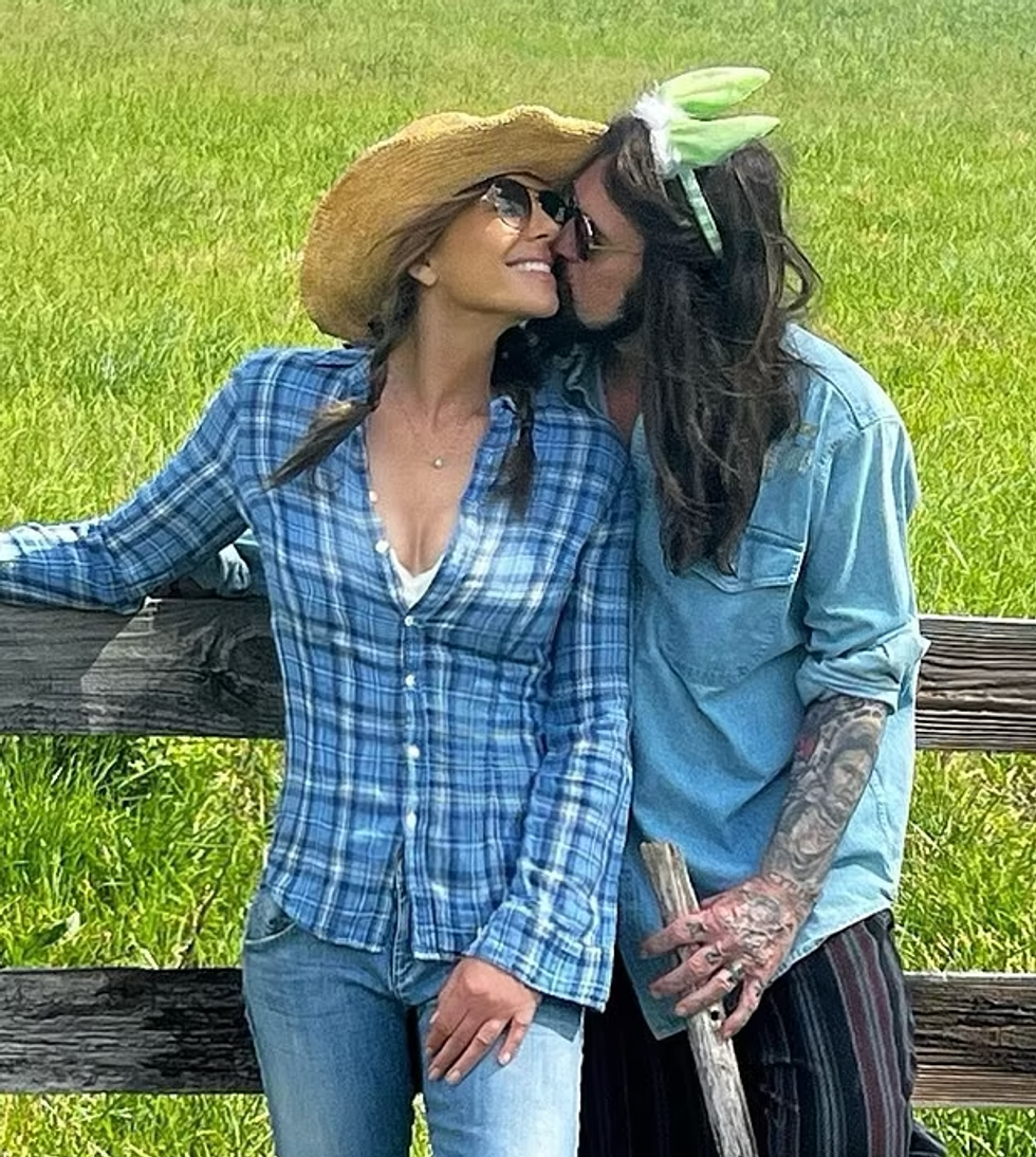 Elizabeth Hurley / Billy Ray Cyrus