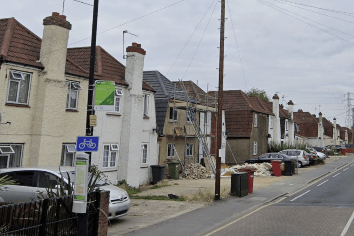 Elliman Avenue, Slough