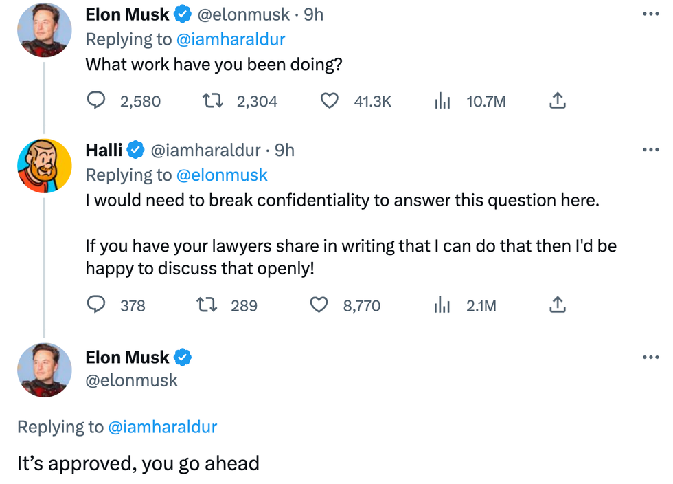 Elon Musk tweeting Halli