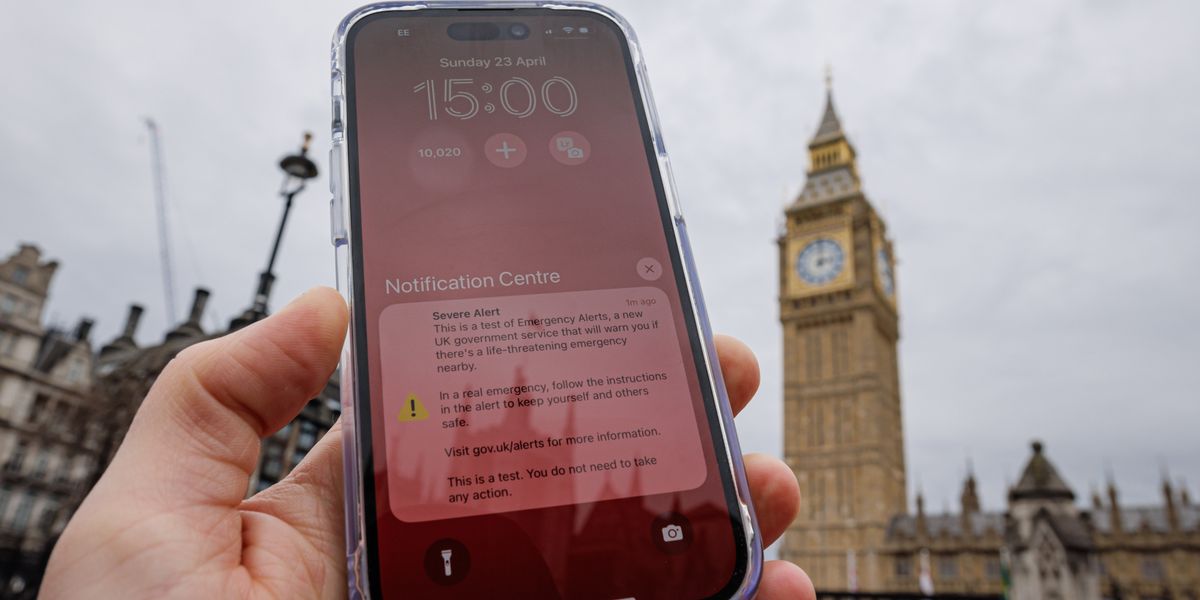 NextImg:Emergency alert warning issued amid fears alarm being sent to 87 million phones to put some Britons at risk