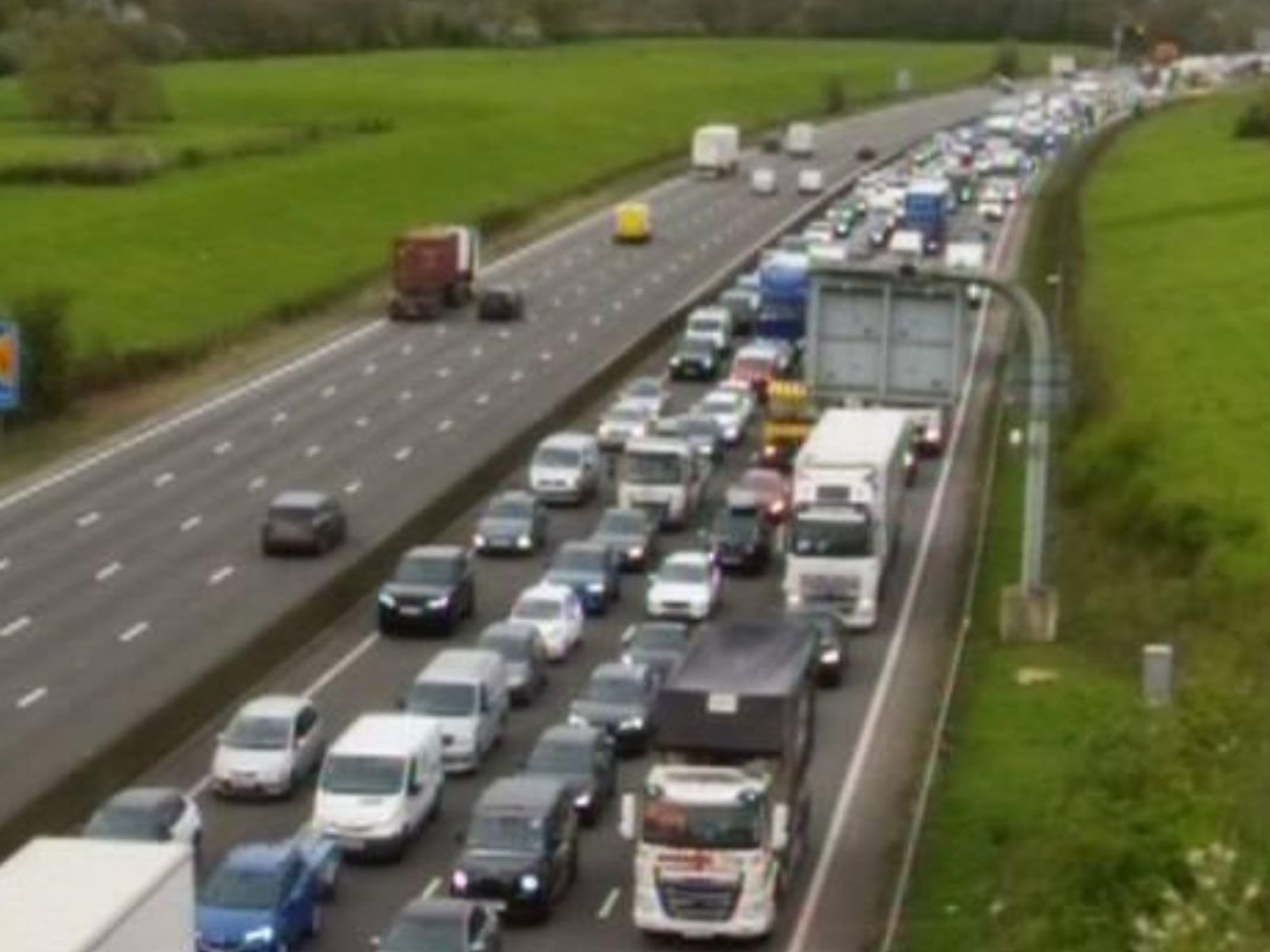 Emergency resurfacing is taking place on the M25 this morning