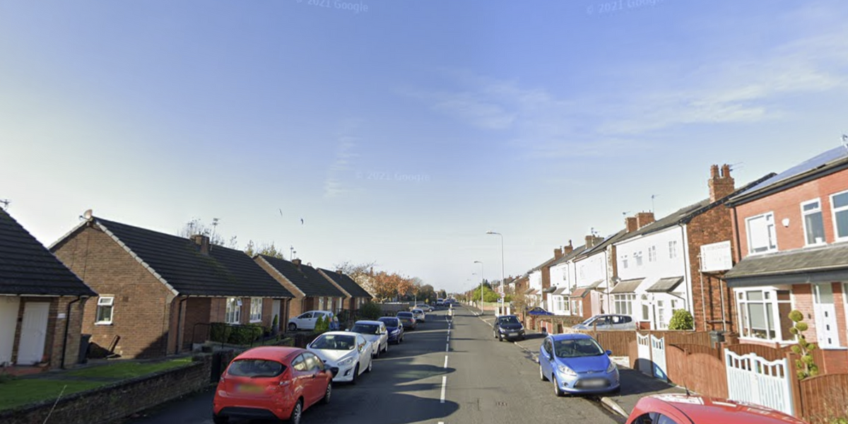NextImg:Armed police rush to 'major incident' in Southport with 'multiple casualties' after reports of stabbing