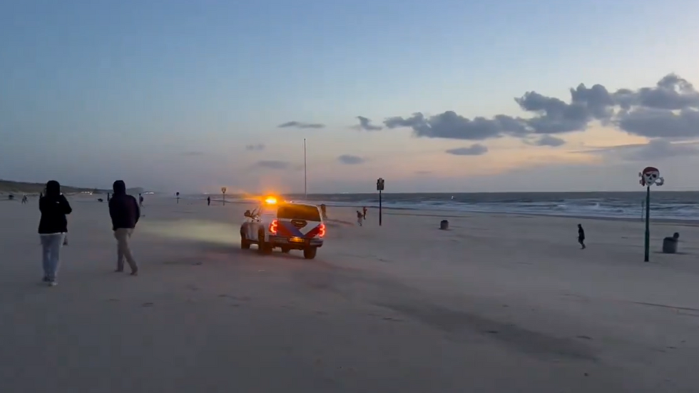 Emergency services at Dutch beach