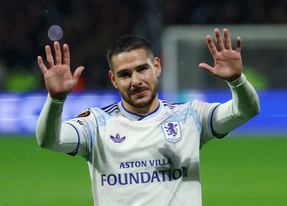 Emi Buendia apologised to fans after skying his penalty over