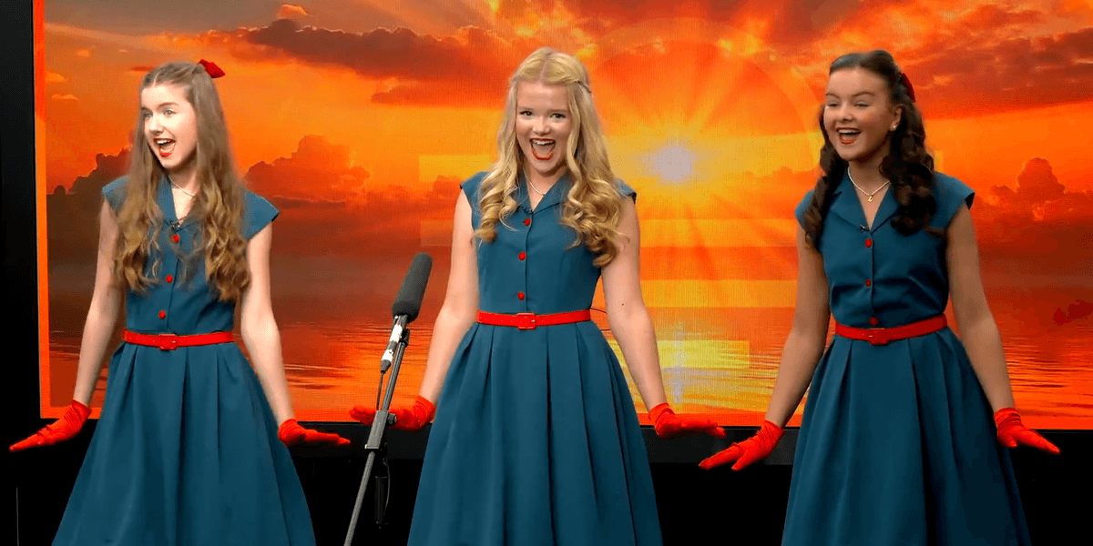 Teenage trio stuns GB News studio with rendition of wartime classic Teenage trio stuns GB News studio with rendition of wartime classic