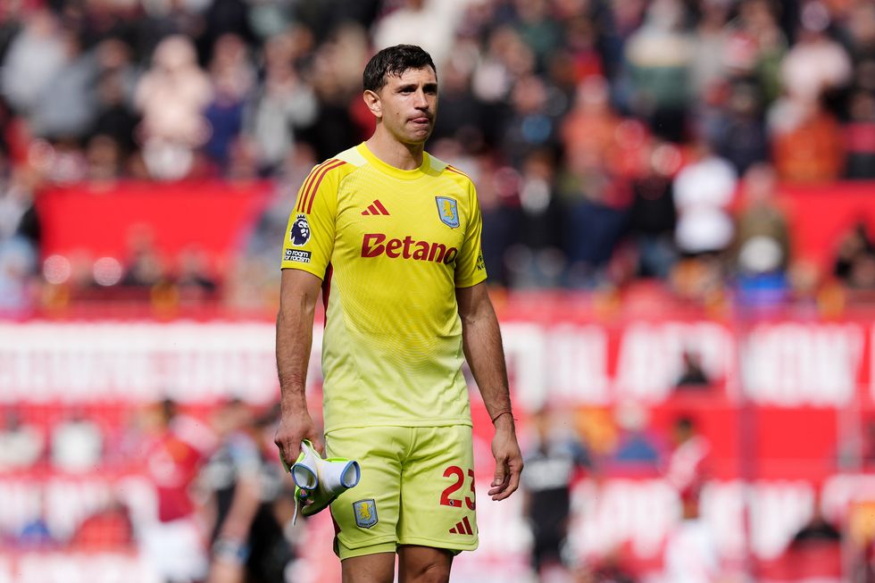Emiliano Martinez Manchester United Aston Villa
