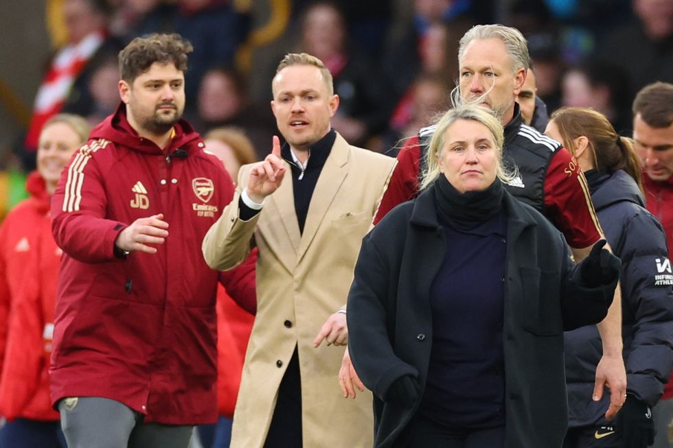 Emma Hayes shoved Jonas Eidevall and walked away