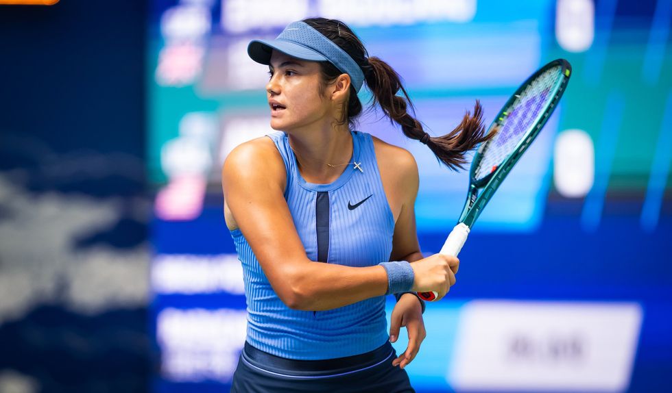 Emma Raducanu appears to have put speculation about a clothing sponsorship change to rest after being photographed in Nike gear during her first practice session in Perth ahead of the United Cup