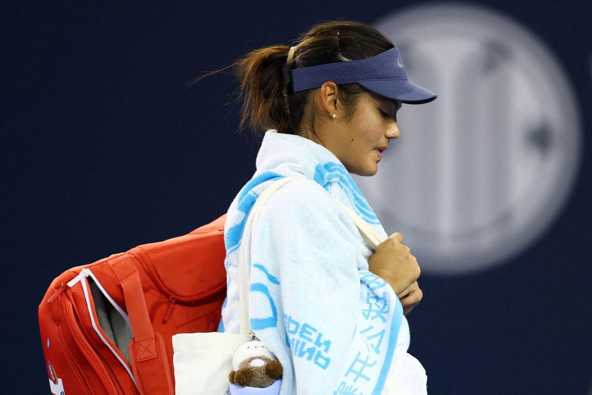 Emma Raducanu suffers major financial hit after injury problems mount again for British tennis star