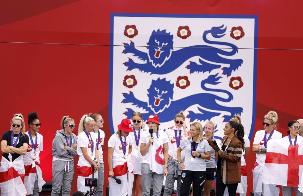 England captain Leah Williamson speaks on stage during a fan celebration to commemorate England's historic UEFA Women's EURO 2022 triumph in Trafalgar Square, London. Picture date: Monday August 1, 2022.