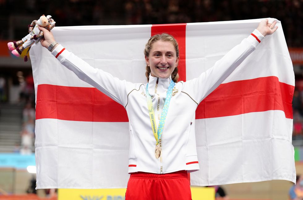 England's Laura Kenny celebrates with her gold medal after winning the Women's 10km Scratch Race Finals at Lee Valley VeloPark on day four of the 2022 Commonwealth Games in London. Picture date: Monday August 1, 2022.