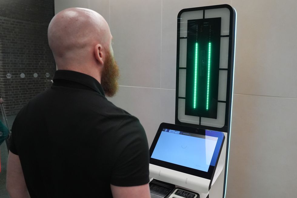 Entry/Exit System machine