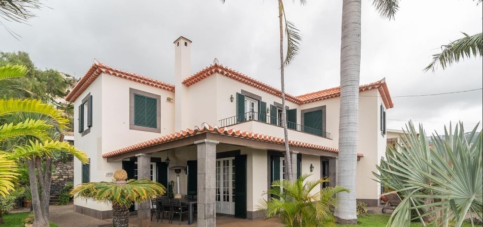 Eric Clapton property outdoor