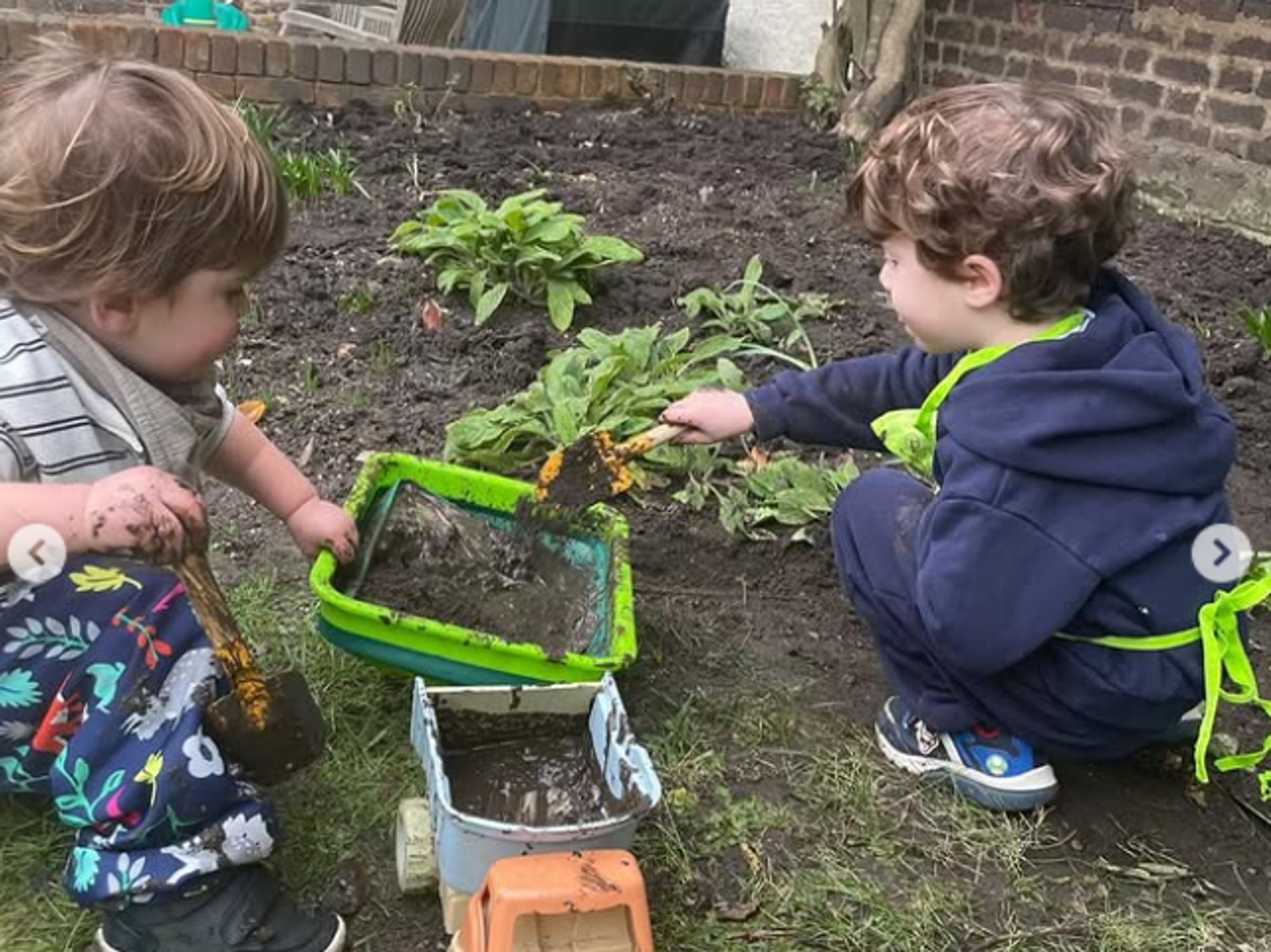 Ernie Brooksbank, August Brooksbank