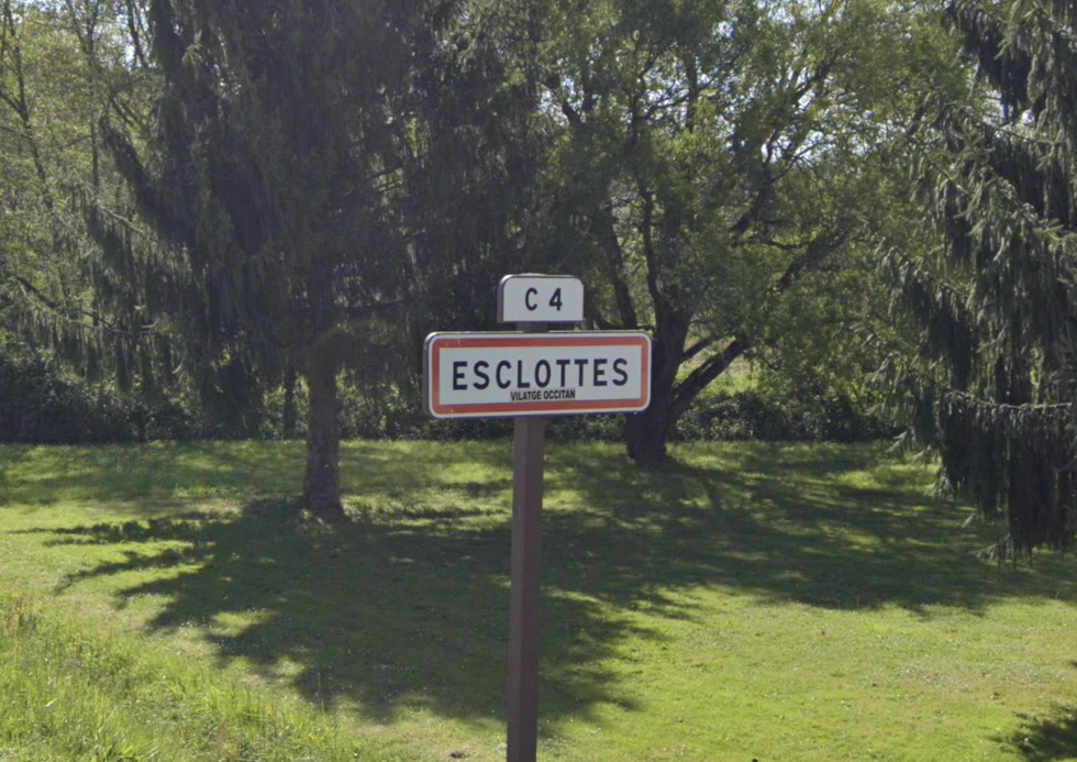 Esclottes sign