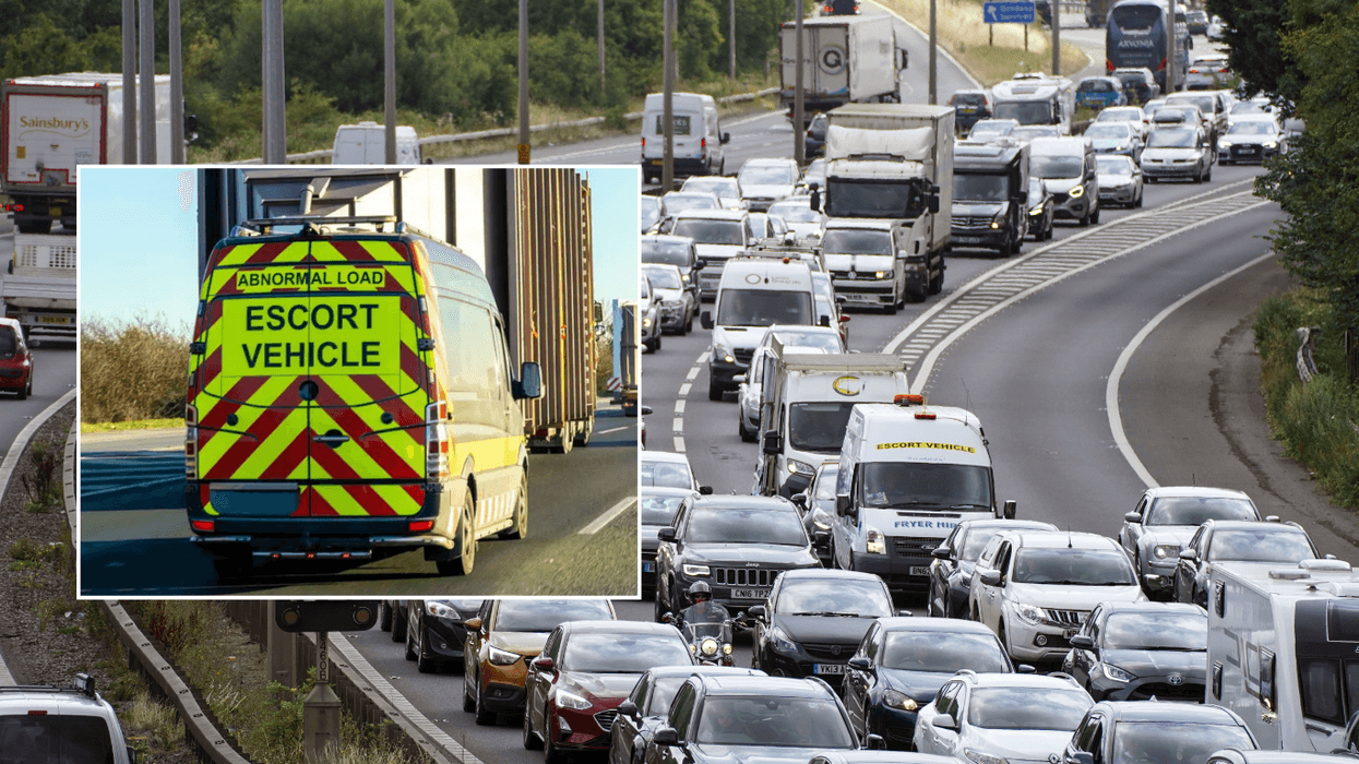 Escort vehicle and traffic