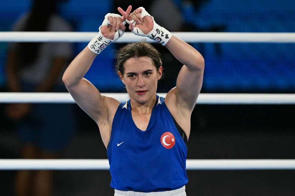 Esra Yildiz Kahraman performed a protest in the ring after the fight