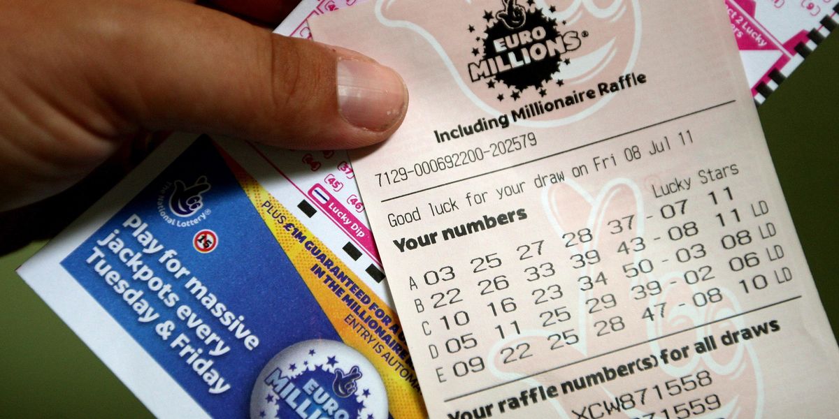 NextImg:Euromillions' mega £208m prize rolls over AGAIN as National Lottery players get another chance at record-breaking jackpot