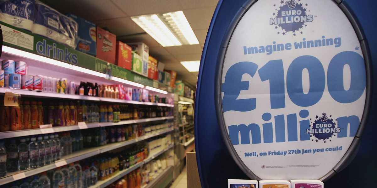 EuroMillions winner scoops up mega jackpot while playing golf before heading home for celebratory takeaway