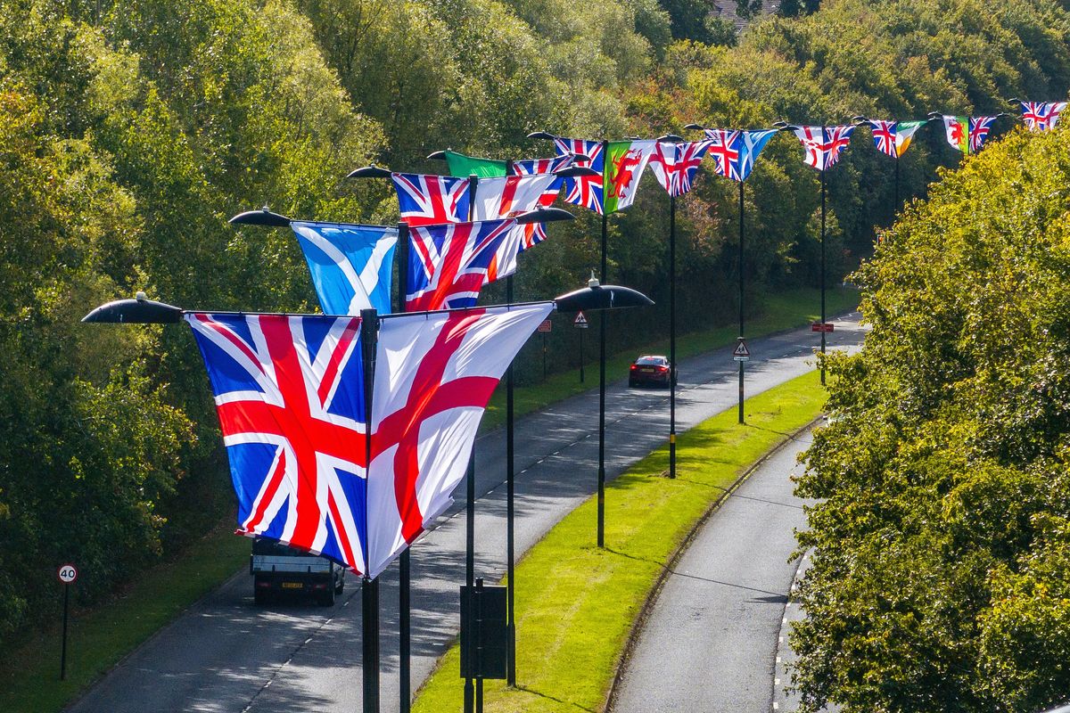 Patriotic Britons 'could be DEBANKED just for raising Union flag' as urgent warning issued
