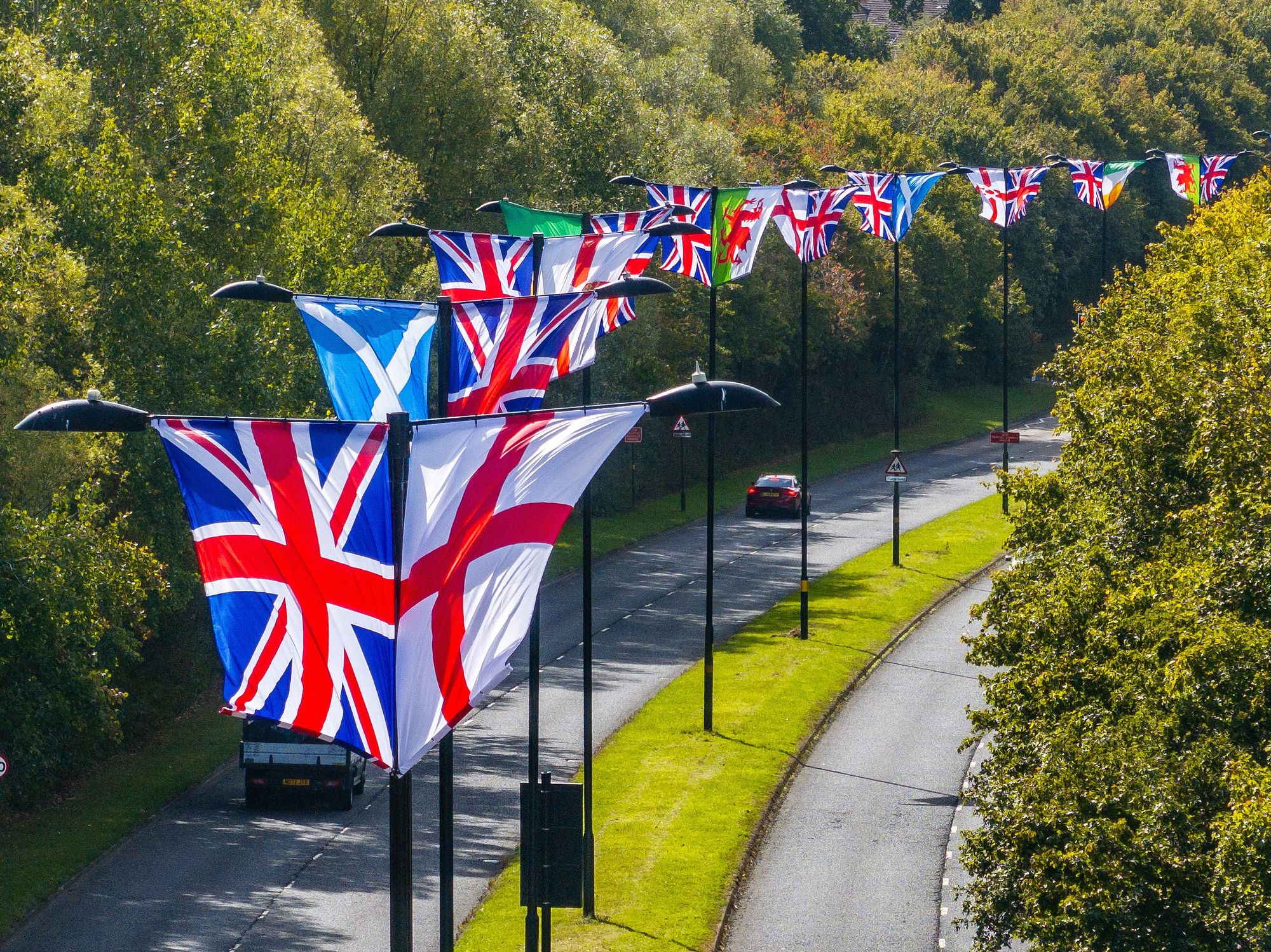 Patriotic Britons 'could be DEBANKED just for raising Union flag' as urgent warning issued